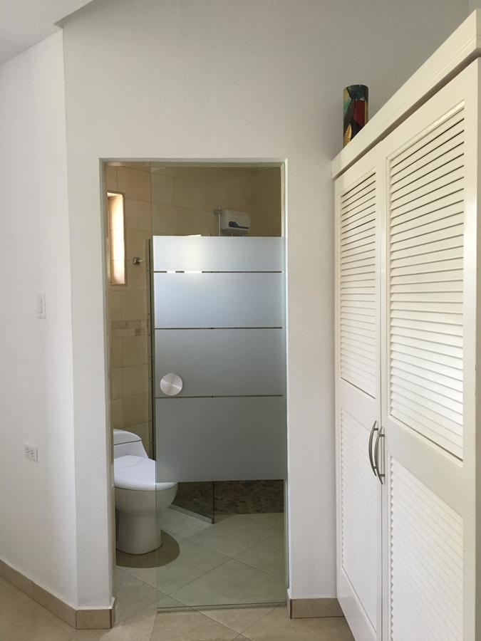 Appartement Bubali Gardens à Palm Beach Extérieur photo